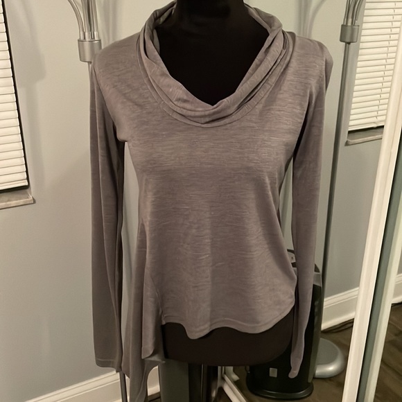 Grey Asymmetrical Long Sleeve Top - Picture 2 of 5